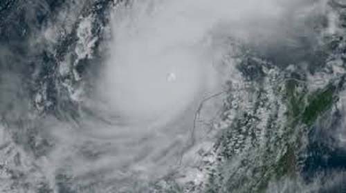 Flórida enfrenta ‘questão de vida ou morte’ com a aproximação do furacão Milton