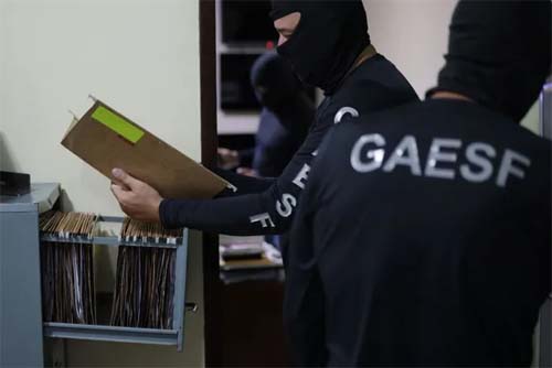 Operação cumpre mandados contra organização criminosa especializada em falsificação de documentos, fraudes fiscais e societárias