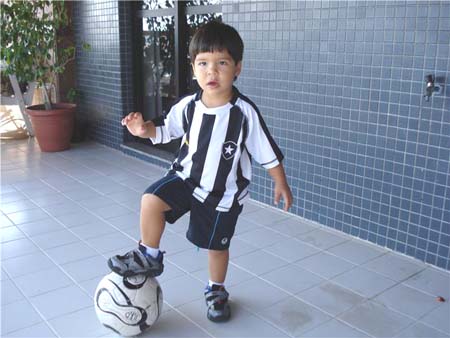 Pai desesperado pede ajuda para reencontrar filho