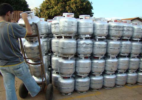 Projeto reduz tributos do gás de cozinha por cinco anos