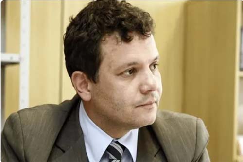 Delegado que atacou vigília por Lula é encontrado morto em sede da PF