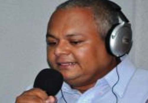 Radialista morre em grave acidente com moto na BR 101 em Teotônio Vilela