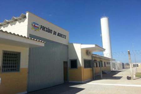 Reeducando é achado enforcado em cela do novo presídio do Agreste