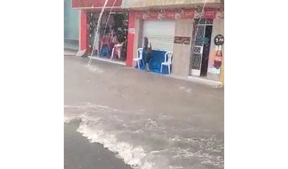 Temporal alaga ruas de Girau do Ponciano - Veja Vídeo