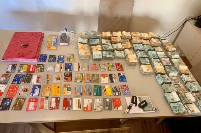 Golpe do motoboy: 4 são presos e 80 veículos de luxo apreendidos