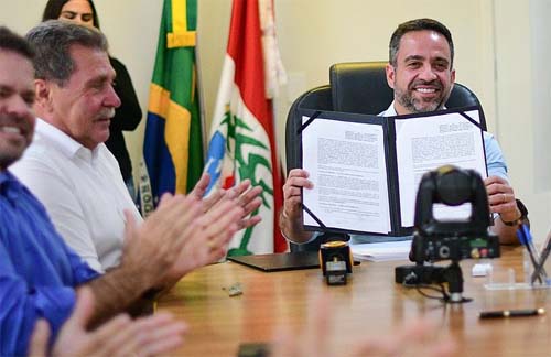 Governador assina empréstimo de R$ 1 bilhão com o Banco do Brasil