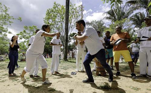 Após subir a Serra da Barriga, Dantas reforça compromisso do Governo no combate ao racismo e à intolerância religiosa