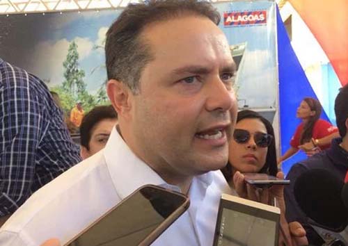 Renan Filho assina carta que pede revogação de decreto de Bolsonaro