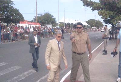 Após ameaças, Vilela afirma que continua com a mesma rotina