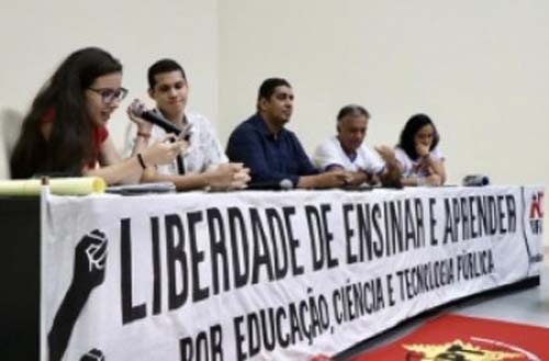Professores da Ufal ameaçam greve em protesto contra contingenciamento de verbas