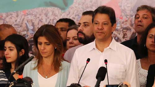 Haddad muda de ideia e parabeniza Bolsonaro: 'País merece o melhor'