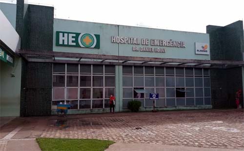 Jovem de 21 anos tem braço esmagado por máquina durante trabalho em fábrica