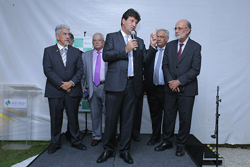Frente Parlamentar da Medicina discute com ministro da Saúde criação da carreira médica de Estado