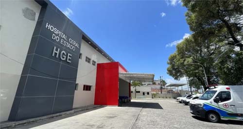 Homem é baleado na perna e abdômen enquanto seguia para a casa do pai