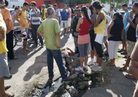 Homens são espancados após tentativa de assalto na Ponta Grossa