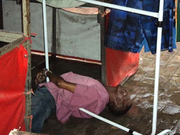 Homem morre eletrocutado após encostar em banca de roupas do comércio de Penedo 