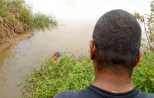 Santana: Homem é encontrado morto às margens de riacho