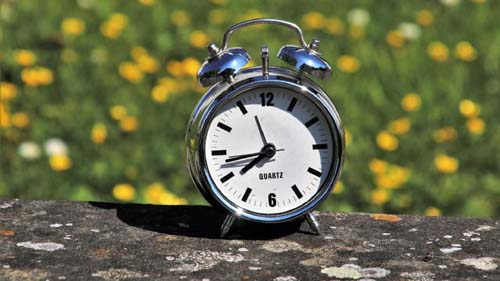 Veja como economizar mais energia durante o horário de verão