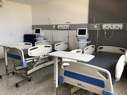 Governador e secretário de Saúde inspecionam leitos destinados a casos de Covid-19