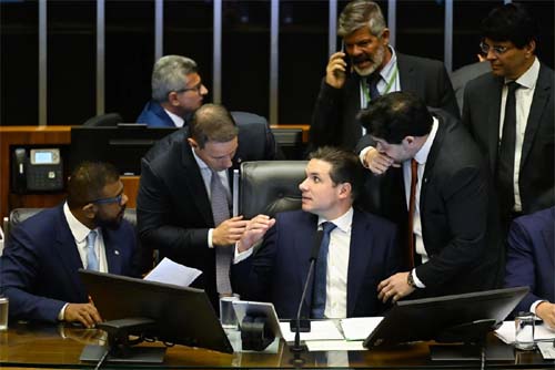 Derrota do Projeto Antifacção na Câmara revela fragilidades na coordenação governamental