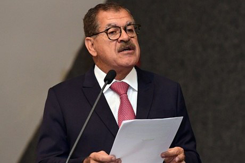Em posse, novo presidente do STJ diz que vai defender harmonia e diálogo