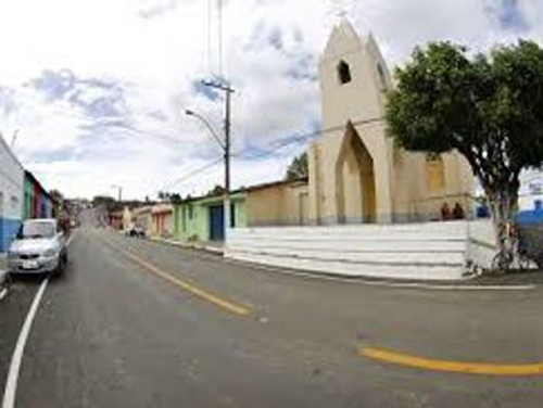 Criança de um ano e quatro meses é encontrada morta presa em arame farpado