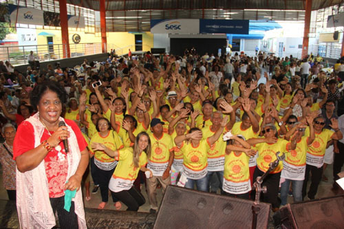 Grupo de Idosos de Joaquim Gomes participa do Projeto “Baila Comigo” no SESC em Maceió