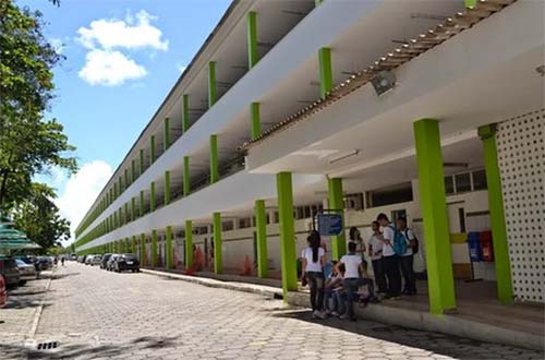 Ifal abre seleção para contratação de professores substitutos