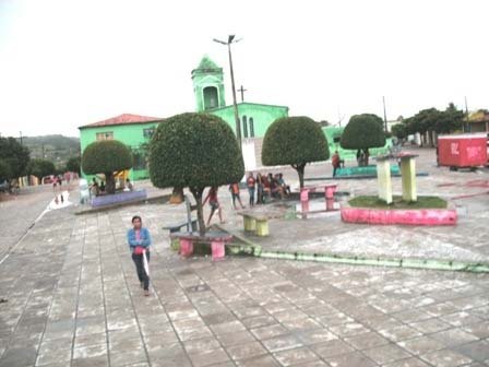 Adolescentes aterrorizam rua e moradores procuram conselho tutelar em Inhapi