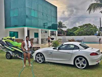 Enteado acusado de planejar morte de empresário ainda está preso, afirma TJ