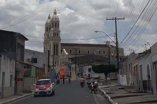 Homem é preso após ser acusado de abusar sexualmente dos próprios filhos em Igreja Nova