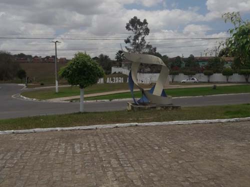 Trio fortemente armado realiza arrastão e na fuga atira em adolescente de 13 anos em Igreja Nova