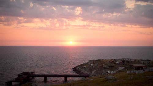 Zelenskyy assinala 500 dias de guerra com visita à Ilha da Serpente