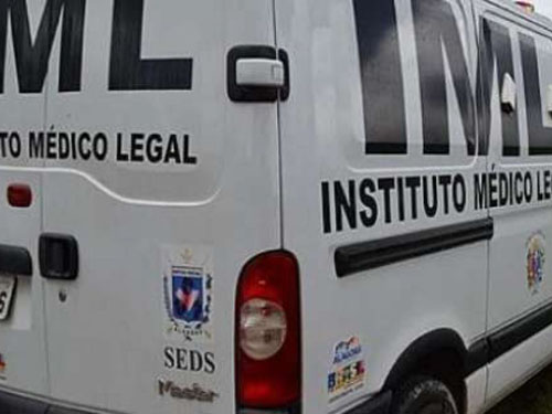 Cadáver sem marcas de violência é encontrado nos fundos de residência em Penedo
