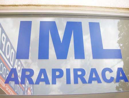 Grupo executa empresário e deixa esposa e funcionários feridos