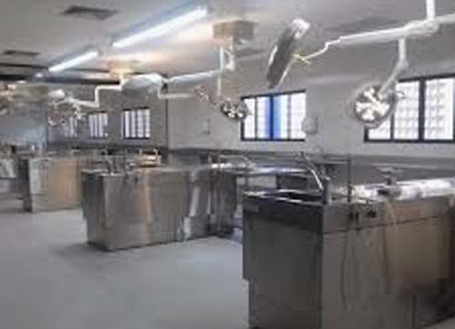 Ossada encontrada em lixo era humana e utilizada para estudos, diz IML