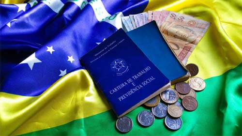 IR 2023: quando vale parcelar o saldo devido no Imposto de Renda?