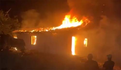 Uma casa foi destruída por um incêndio e um idoso sofreu queimaduras em Alagoas