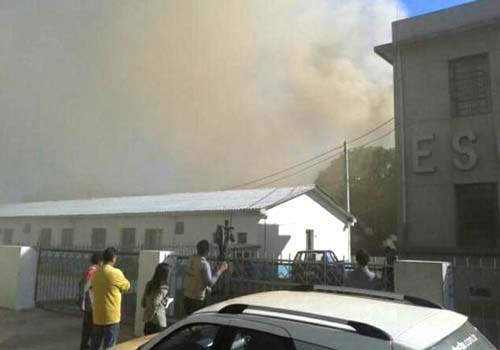 Incêndio em alojamento de militares deixa 44 pessoas intoxicadas em Cruz Alta no interior do RS