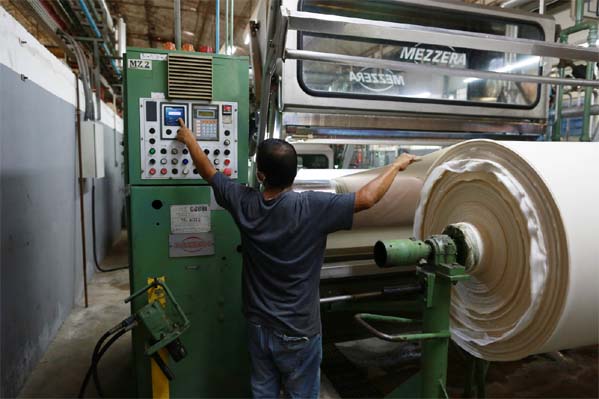 Faturamento da indústria cresce 2,8% em 2022, aponta levantamento da CNI