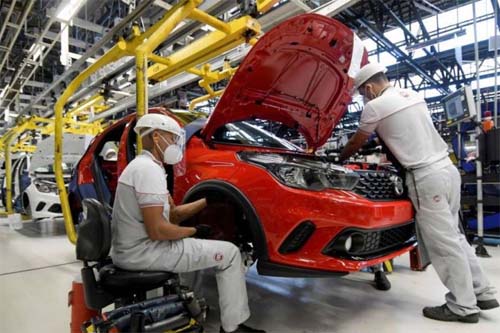 Produção da indústria recua 0,6% em julho, aponta pesquisa do IBGE