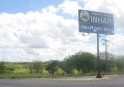 Bando invade residência, faz idosos reféns, leva carro e R$ 5 mil de agricultor