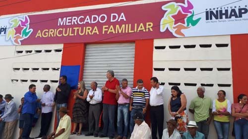 Inhapí ganha mercado da Agrcultura Familiar no dia da emancipação