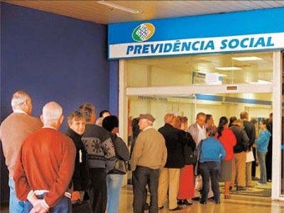 Reajuste dos pensionistas e aposentados deve ficar abaixo da inflação