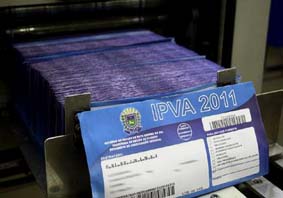 IPVA de veículos com placa 6 pode ser pago até dia 29 