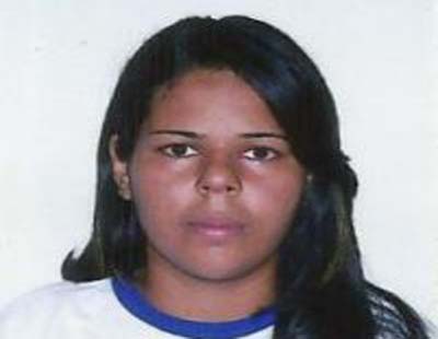 Polícia prende jovem de 19 anos acusada de estelionato em Delmiro Gouveia