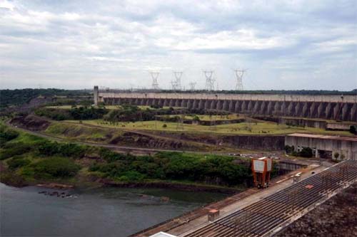 Itaipu gera impasse entre Brasil e Paraguai