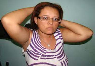 Mulher é presa com drogas e dinheiro em Arapiraca