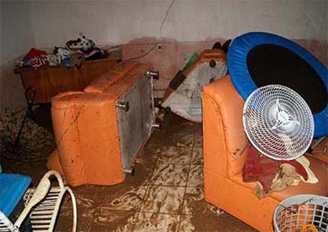 Moradores bloqueiam AL-101 Norte 