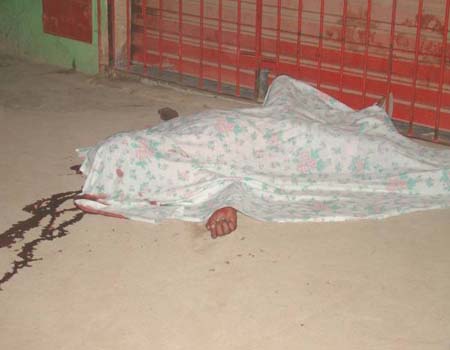 Jovem é assassinado ao sair de casa para comprar cigarros